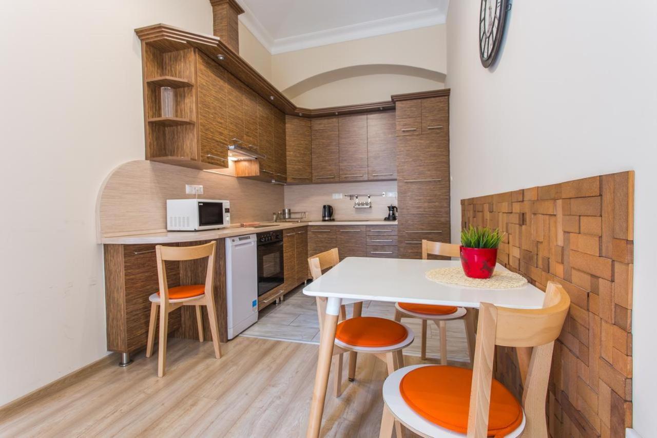 Yo Pauley! Apartment Budapest Exterior photo